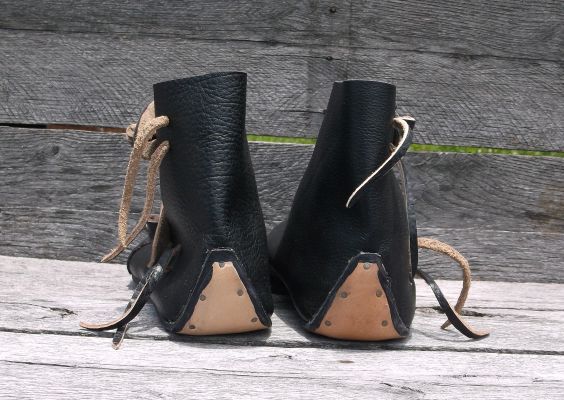 Viking Two Toggle Reinforced Heels Womens Boots