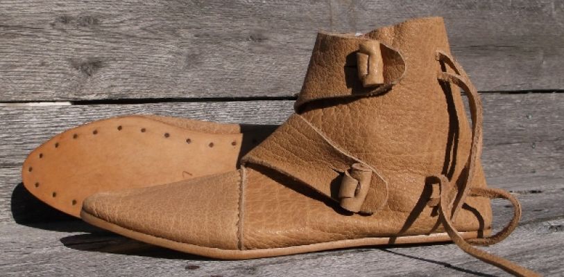 Viking Two Toggle Ankle Boots