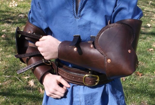 Half Arms Armor with Leather Elbow